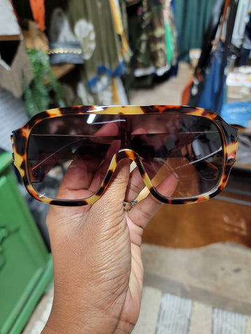Tortoise Baller Shades
