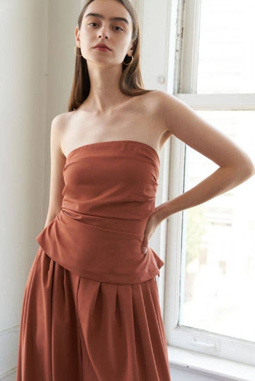 A solid woven top - FT1111: RUST / Contemporary / S