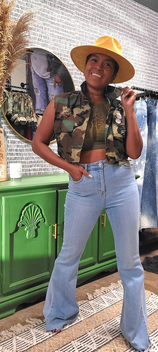 Vintage Cropped Camo Vest