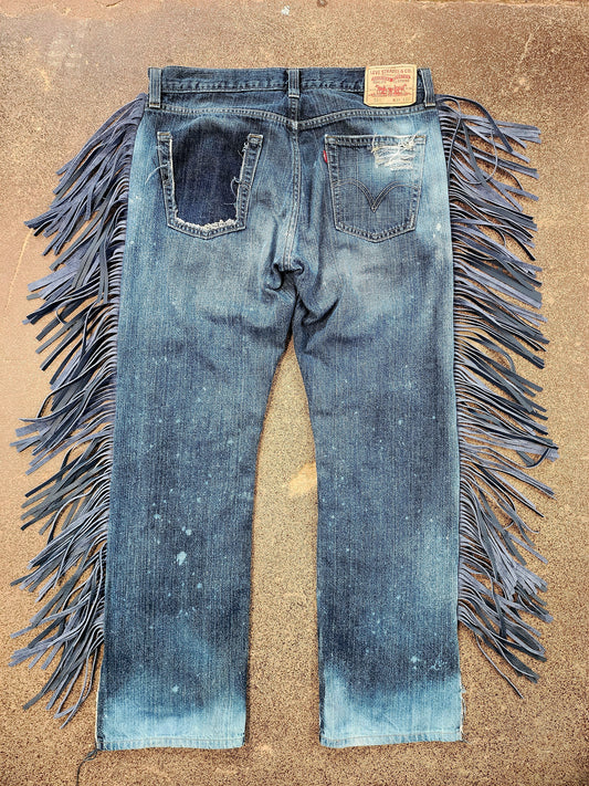 Levis 514 / Men 34x32 / Women 10